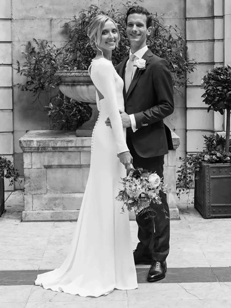 Runhufu Elegant Simple Long Sleeve Wedding Dress Satin 2024 O-Neck Open Back Mermaid Bridal Gowns with Sweep Train Plus Size
