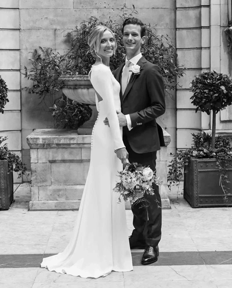 Runhufu Elegant Simple Long Sleeve Wedding Dress Satin 2024 O-Neck Open Back Mermaid Bridal Gowns with Sweep Train Plus Size