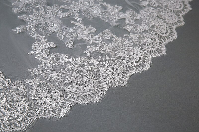 runhufu Long Wedding Cathedral Veil Short Front Veil Lace Appliqued With Comb Bridal Veils Hot Sale Wedding Accessories