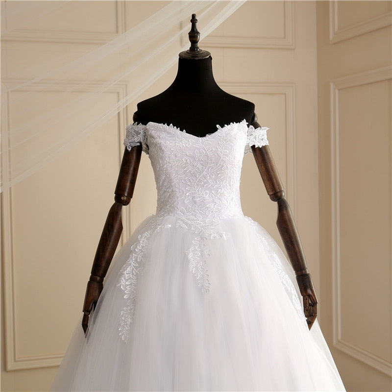 runhufu Luxury Lace Boat Neck Ball Gown Wedding Dresses Sweetheart Sheer Back Princess Illusion Applique Bridal Gowns Casamento