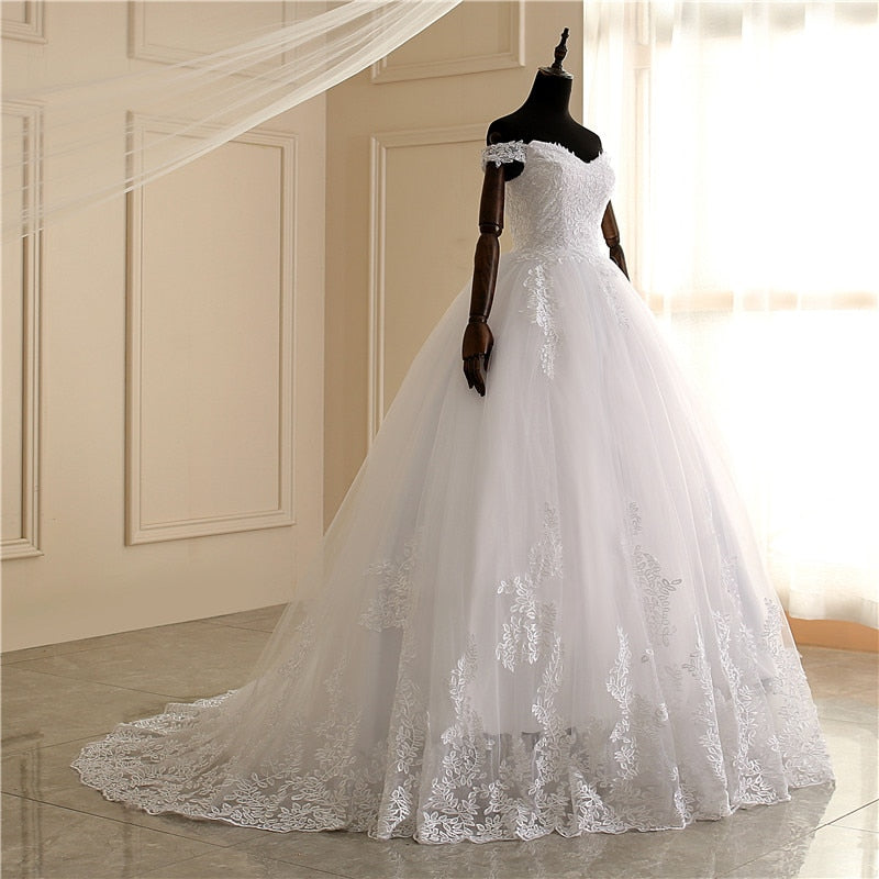 runhufu Luxury Lace Boat Neck Ball Gown Wedding Dresses Sweetheart Sheer Back Princess Illusion Applique Bridal Gowns Casamento