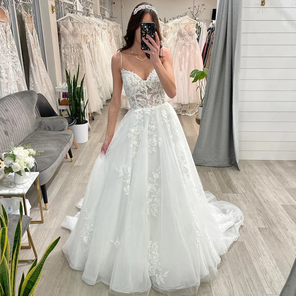 Runhufu Boho Wedding Dresses Lace Applique Tulle Wedding Gowns A-Line Sweep Train Elegant Bride Dress vestidos de novia