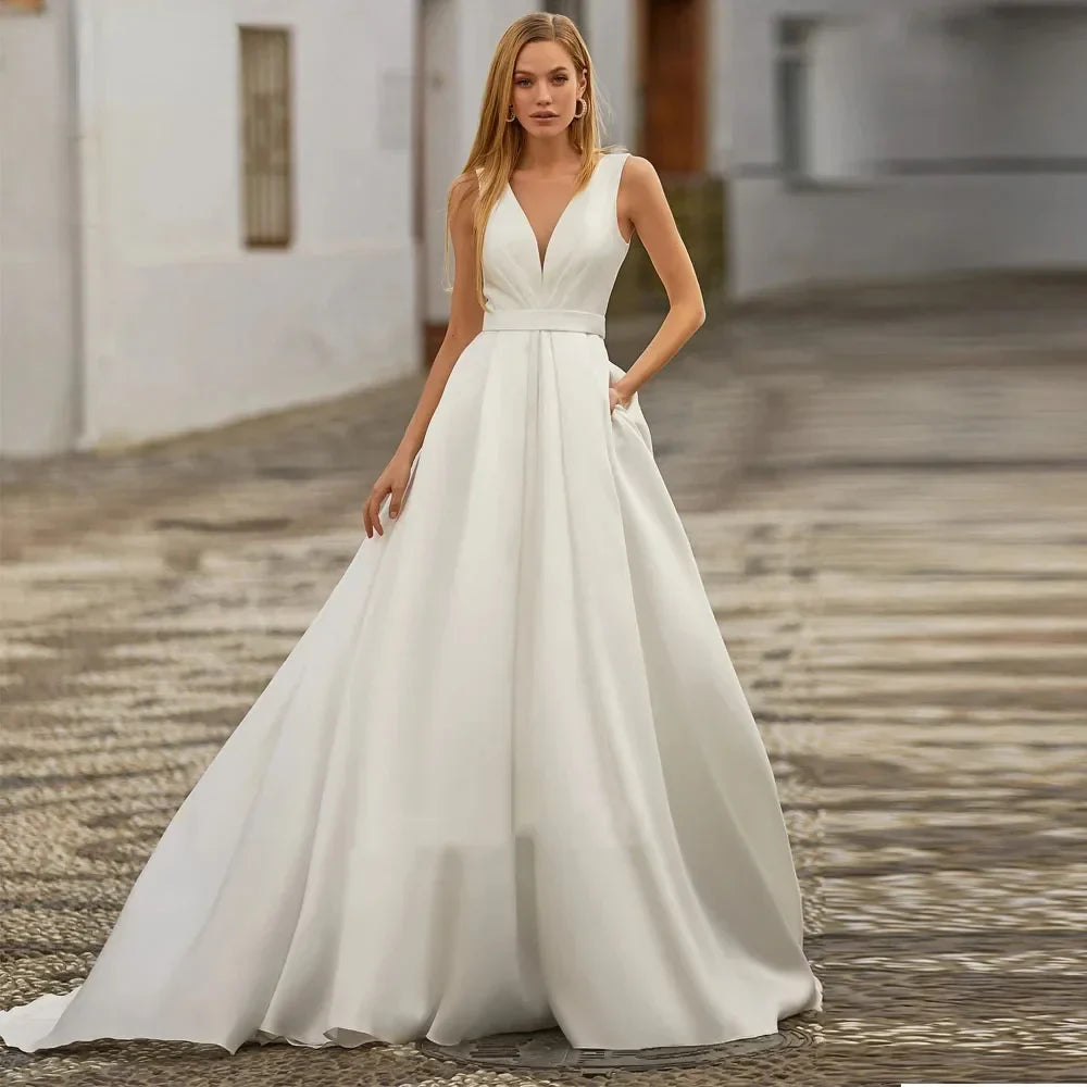 Runhufu Vestido de novia 2024 Deep V Neck Wedding Dresses Sleeveless Pleat Satin Sweep Train Long Bridal Gown ?????? ?????