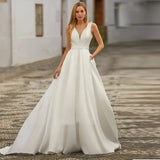 Runhufu Vestido de novia 2024 Deep V Neck Wedding Dresses Sleeveless Pleat Satin Sweep Train Long Bridal Gown ?????? ?????