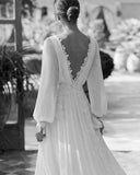 Runhufu Lovely White Wedding Dresses 2024 Long Sleeves Bridal Gowns Beach Bride Dress Boho Lace Back Out Wedding Gowns Round Neck