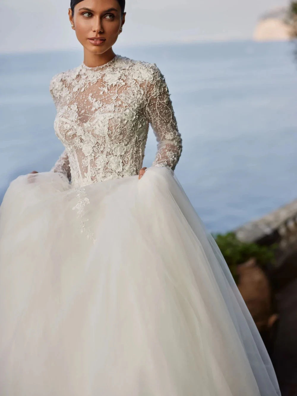 Runhufu High Collar Long Sleeve Wedding Dress Sparkly Sequins Appliques Bride Robe Elegant A-line Long Bridal Gown Robe De Mari¨¦e