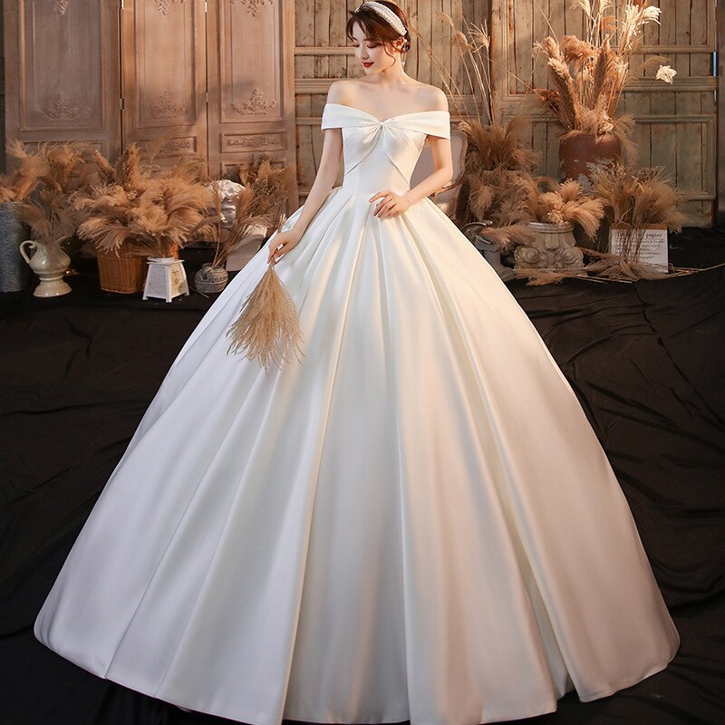runhufu Luxury Satin Wedding Dress With Court Train Elegant Boat Neck Princess Wedding Gown plus size custom made Vestido De Noiva