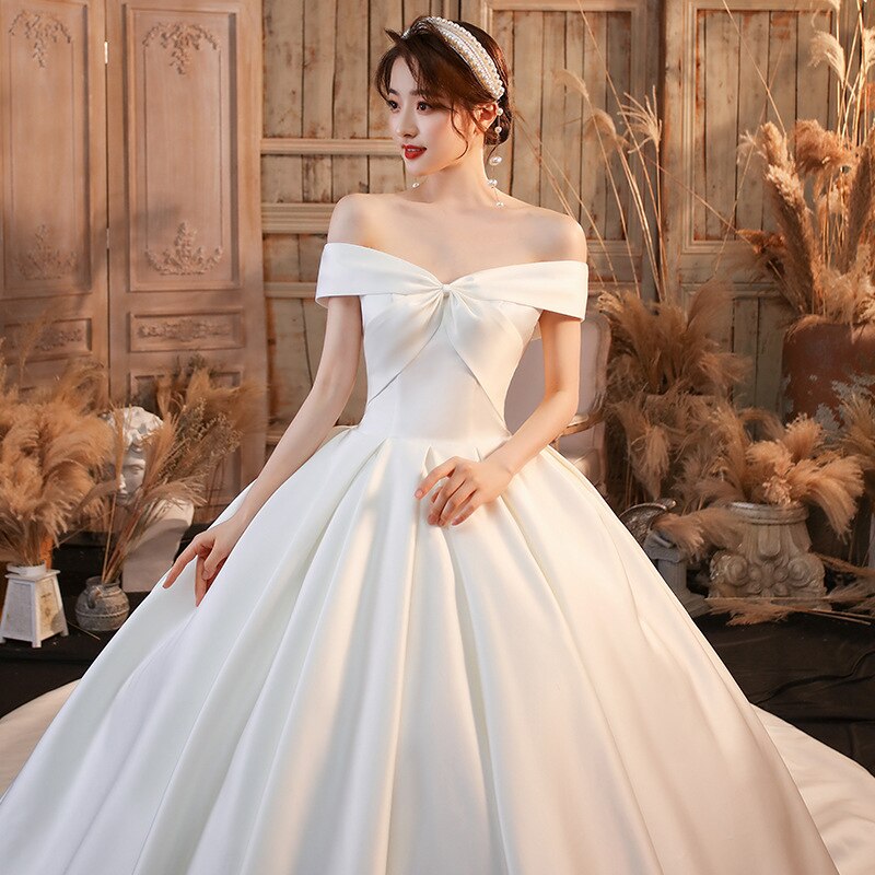 runhufu Luxury Satin Wedding Dress With Court Train Elegant Boat Neck Princess Wedding Gown plus size custom made Vestido De Noiva
