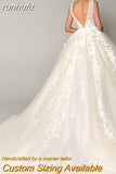 runhufu Boho Princess Wedding Dress Lace Appliques Sexy Backless V Neck Beach Bridal Dress Sleeveless Bridal Gowns