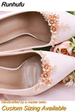 Runhufu HX39 2pcs Rhinestones High Heel Buckle Decoration Women Bride Shoes Clips Charm Wedding Shoes Buckle Shoe Crystal Clip