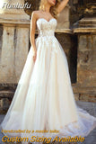 Runhufu Vintage Champagne Tulle Wedding Dress Princess A-Line Lace Appliques Sweetheart Neck Strapless Backless Bridal Gown 2023