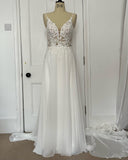 runhufu A-Line Chiffon Illusion Bodice Backless Beach Wedding Dresses for Women Appliques Unique Tail Summer Boho Bride Dress