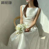 Runhufu Satin Scoop Neck Korea Wedding Dress Women A-Line Simple Pearl Bridal Gown Elegant Backless Sleeveless ????? Ankle-Length