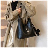 Versatile retro shoulder bag casual bucket bag HZ1108