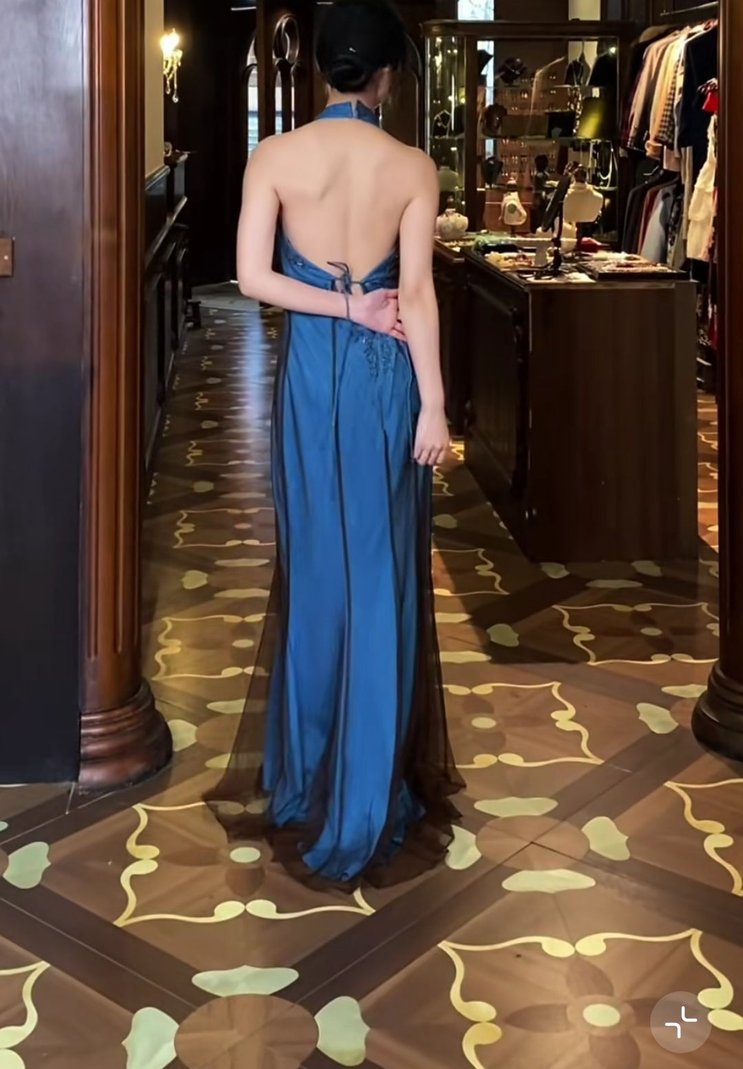 Retro V-neck Blue Beaded Satin Sheath Elegant Backless Chiffon Spaghetti Strap Long Evening Gown HZ1108