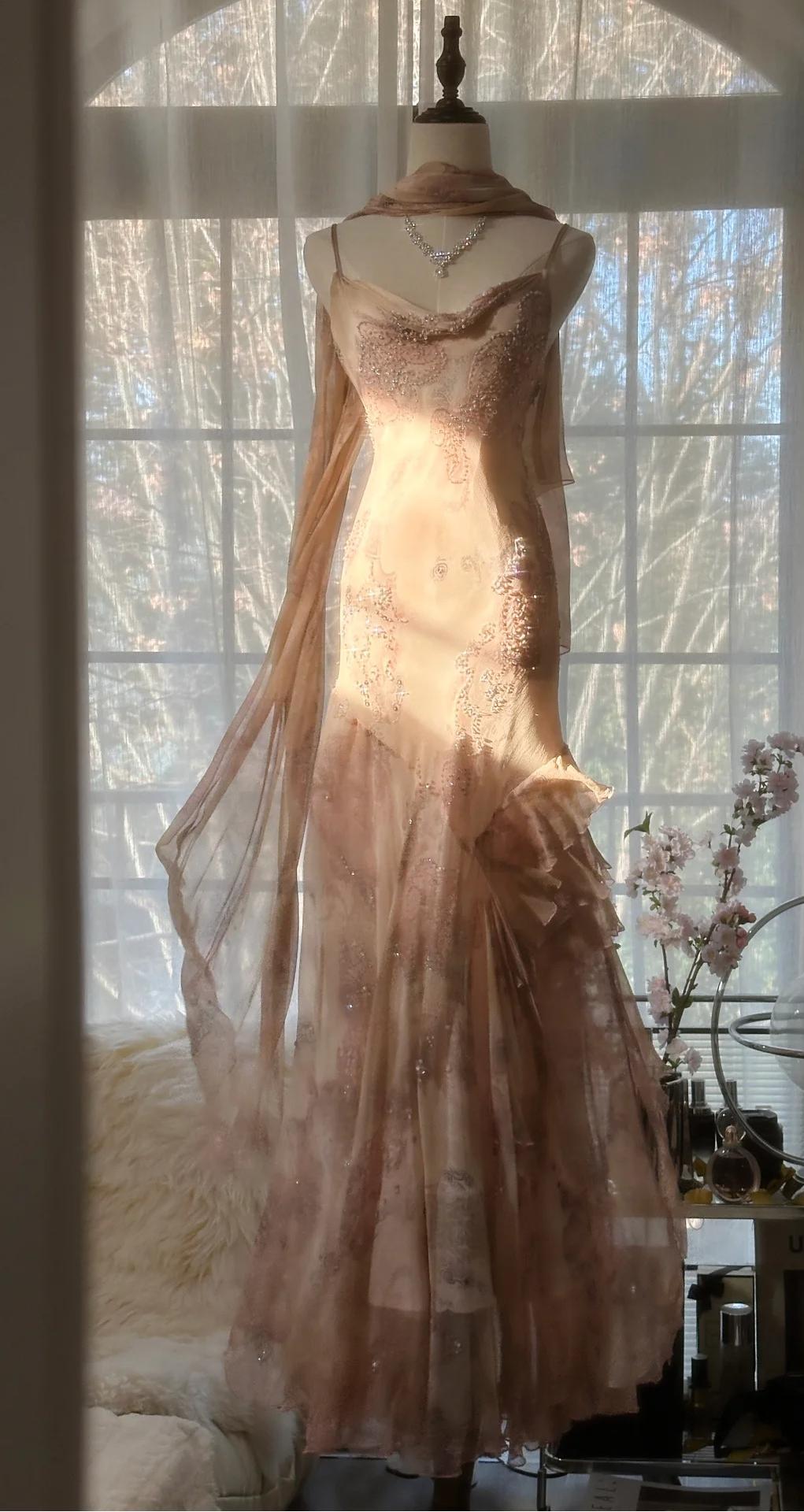 Vintage Spaghetti Straps Printed Chiffon Sheath Sparkling Beaded Evening Dress HZ1108