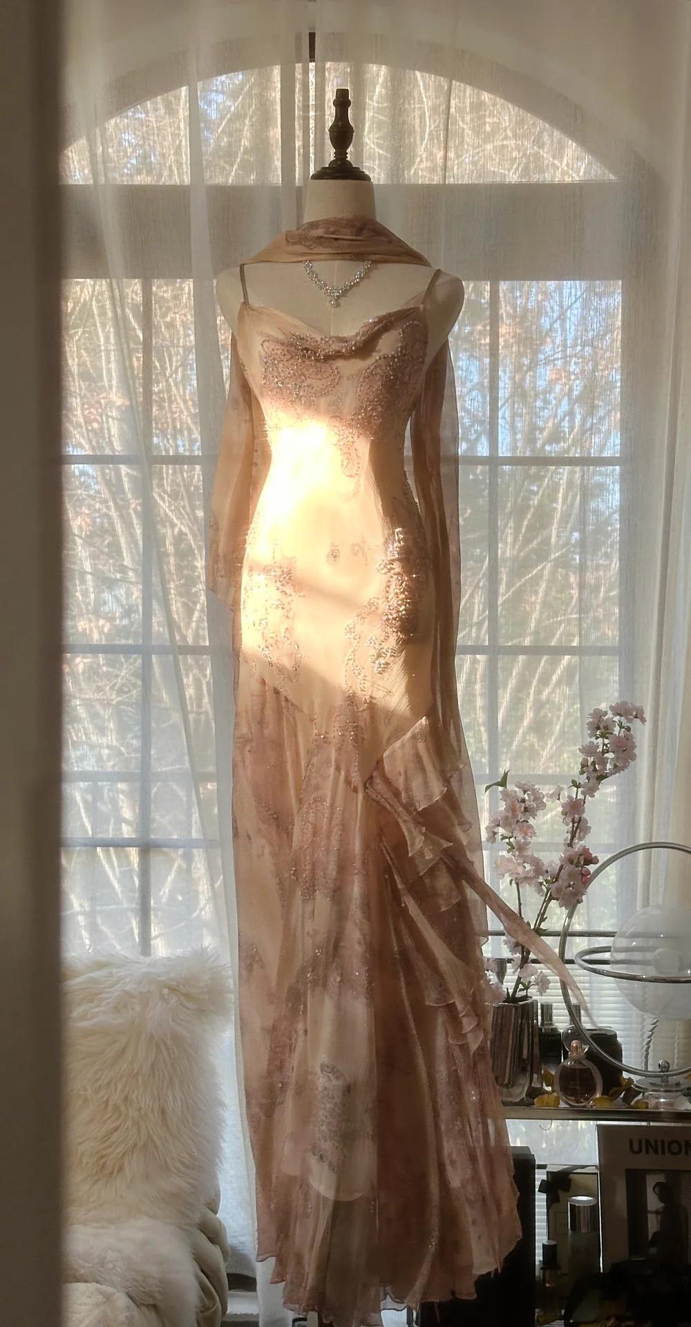 Vintage Spaghetti Straps Printed Chiffon Sheath Sparkling Beaded Evening Dress HZ1108