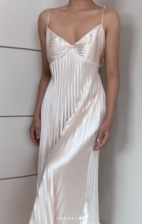 Light Champagne Spaghetti Straps Guest Dresses Sheath Pleated Chiffon Fashion Prom Dress with Backless HZ1108