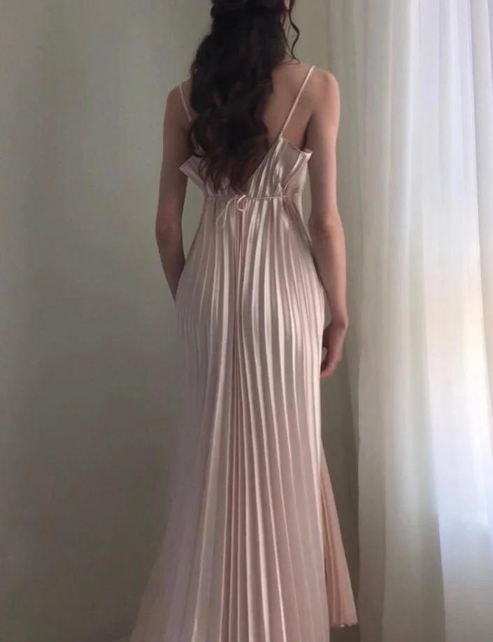 Light Champagne Spaghetti Straps Guest Dresses Sheath Pleated Chiffon Fashion Prom Dress with Backless HZ1108