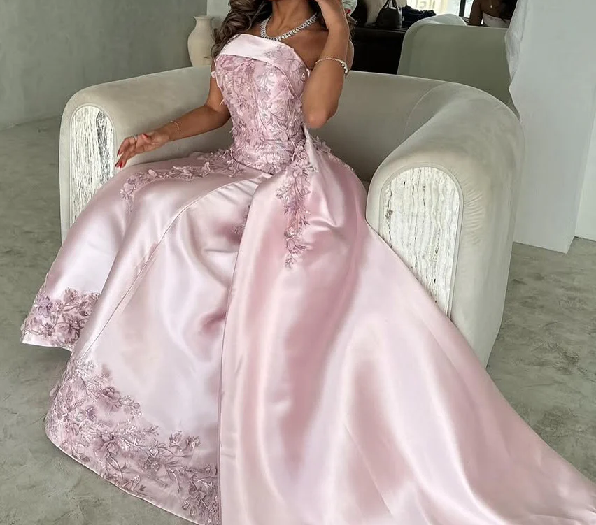 Elegant Pink A-Line Strapless Satin Prom Dress with Appliques Train Evening Gowns HZ1108