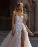 runhufu Boho High Side Split Wedding Dresses Lace Appliques Sweetheart A-Line Bride Dress Sleeveless Princess Bride Gown