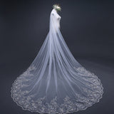 Runhufu New Fashion 3 Meter Cathedral Wedding Veils Long Lace Edge Bridal Veil Wedding Accessories