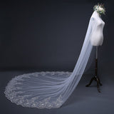 Runhufu New Fashion 3 Meter Cathedral Wedding Veils Long Lace Edge Bridal Veil Wedding Accessories