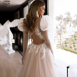Runhufu Chic Champagne Princess Lace and Tulle Modern Wedding Dresses Sweetheart Long Puffy Sleeves Glitter Bride Gowns Plus Size