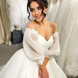 runhufu White Wedding Dresses Simple Puff Sleeves A-Line Sweetheart Wedding Gowns Boho Bridal Dress
