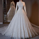2025 Summer New Retro Lace Long-Sleeved Collar Wedding Dress Direct Sales