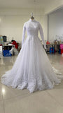 2025 Summer New Retro Lace Long-Sleeved Collar Wedding Dress Direct Sales