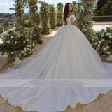 The Main Wedding Dress 2025 New Drag Tail Small Word Bride's Word Shoulder Temperament Super Fairy Dream Thin Simple Yarn