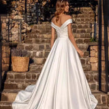 French Light Wedding Dress 2025 New Bride Hepburn Retro Faswear Shoulder Temperament Welcome Dress