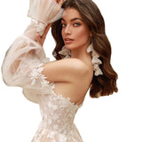 Light Wedding Dress 2025 New Retro Laceson Travel Outdoor Word Shoulder Bride Out Yarn Fashion Yang