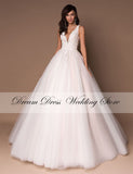 Runhufu Tulle Deep V-Neck Sleeveless Princess Wedding Dresses 2023 Lace Up Beads Applique Bridal Dress Ball Gown Vestidos De Novia