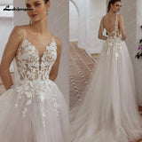 Runhufu Bohemia Lace Wedding Dresses V-Neck Spaghetti Straps High Split Tulle Appliques Bridal Gowns Backless Bride Dress