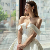 Runhufu Simple A-Line Wedding Dresses Off The Shoulder Satin Sweep Train Bridal Gowns Boho Beach Evening Wedding Gowns Custom Size