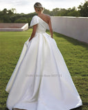 Runhufu Strapless Satin A-Line Wedding Dresses One Shoulder Princess Bridal Gowns Vestido De Noiva