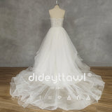 Runhufu Real Picture Elegant Strapless Sleeveless Tulle A-Line Wedding Dress Lace Up Back Appliques Court Train Bridal Gown
