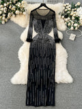 Runhufu 2024 New Fashion Bodycon Long Dress Europen O Neck Long Sleeve Feather Female Senior Mesh Transparent Diamonds Dress