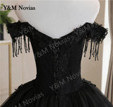 runhufu Off The Shoulder Black Quinceanera Dresses Party Prom Ball Gown Classic Lace Embroidery Bead Plus Szie Vestidos De 15 Anos