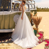 Runhufu V-Neck Lace Wedding Dress 2023 A-Line Appliques Elegant Sleeveless Bride Dress Backless Zipper Pleats Vestido De Novia