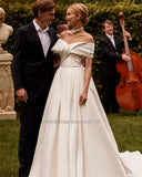 Runhufu Sweetheart Neck A-Line Wedding Dresses Off the Shoulder Sleeveless Sweep Train Bridal Gowns