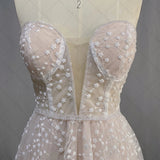 Runhufu Sparkly Flowers Strapless Tulle Wedding Dress 2024 Princess Sweetheart Lace A Line Bridal Gown Lace Appliques