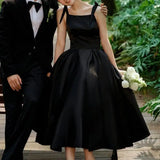 Runhufu Satin Wedding Dresses Fashion Spaghetti Straps Vintage Square Collar Bridal Dress Black Simple Sexy Backless Suknia Slubna