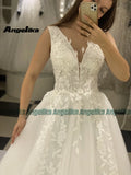 Runhufu Trendy Sleeveless Wedding Dresses A Line V Neck Appliques Tulle Sleeveless Chapel Train Robe De Soire De Mariage