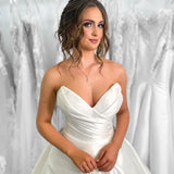 Runhufu White A-Line Wedding Dresses Sweetheart Satin Side Slit Bridal Gowns Boho Beach Sweep Train Wedding Prom Gowns Custom Size