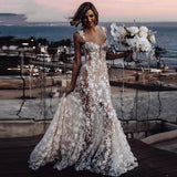 Runhufu Luxury 3D Lace Appliques Mermaid Wedding Dresses Sweetheart Spaghetti Straps Backless Bride Gown Floral Beach Boho Bridal