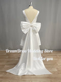 Runhufu Short Mini Satin V Neck Wedding Party Dress Large Bow Open Back Sleeveless Above Knee Length Bridal Gowns