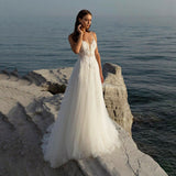 Runhufu Aviana Boho Lace Appliqué V-Neck Wedding Dress For Women A-Line Sleeveless Tulle Sweep Train Bridal Gown Robe De Mariée